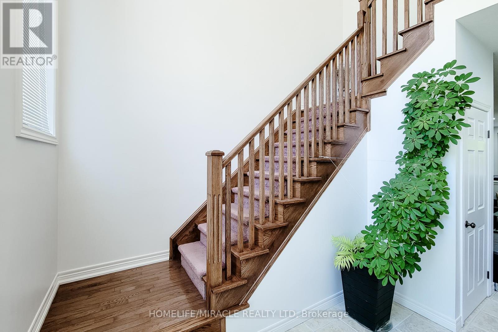 197 CLOVERLEAF DRIVE - 21