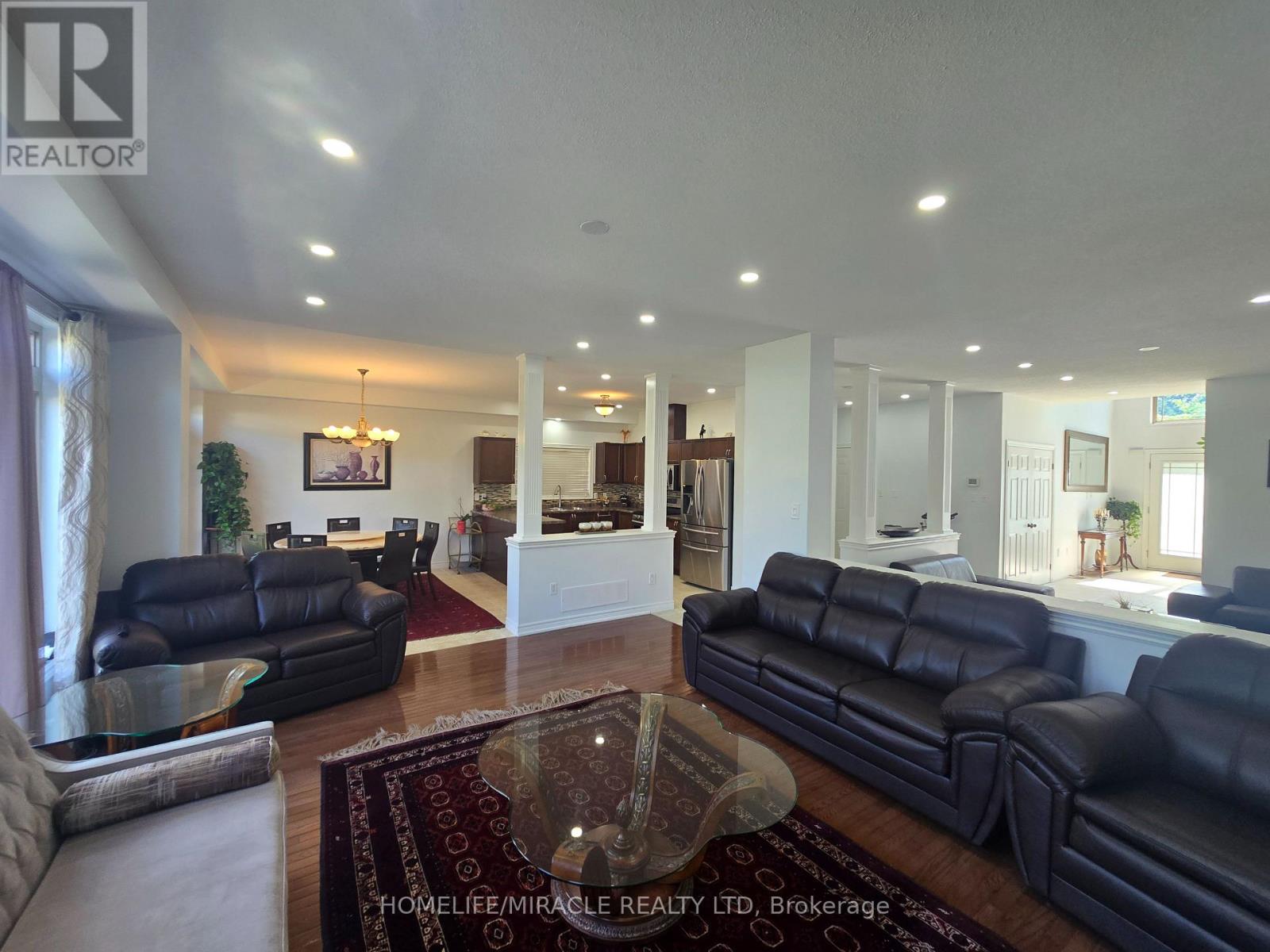 197 CLOVERLEAF DRIVE - 13