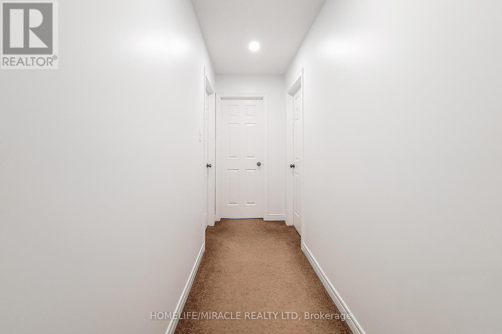 197 CLOVERLEAF DRIVE - 23