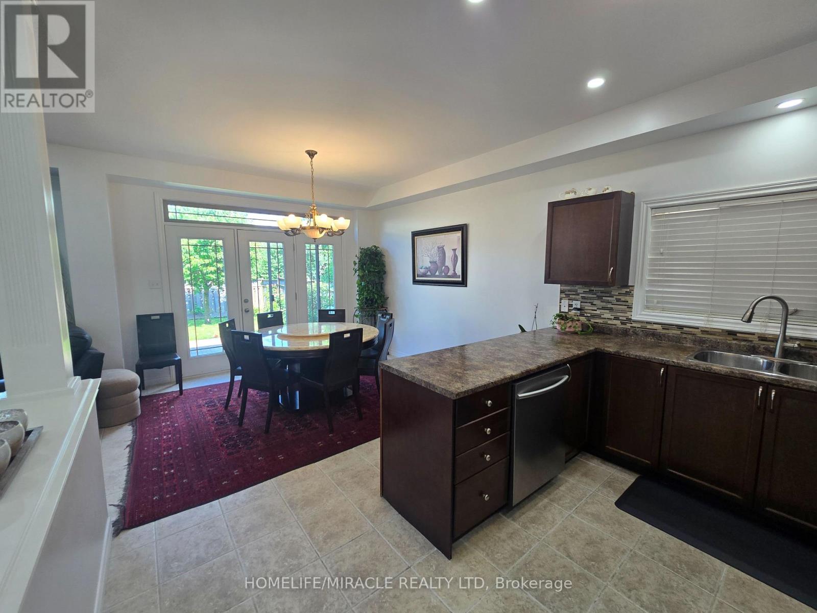 197 CLOVERLEAF DRIVE - 15