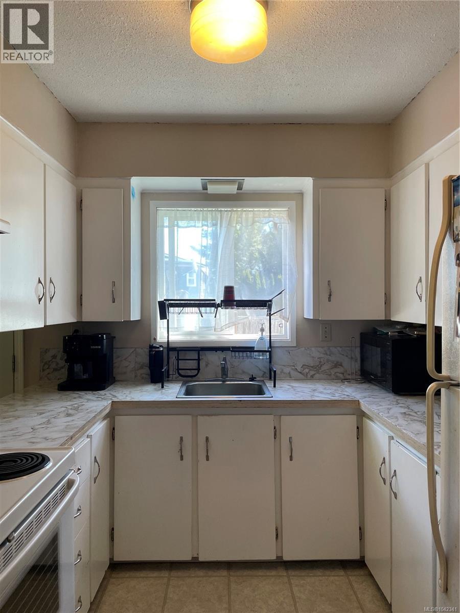 4475 Byng Rd - 2