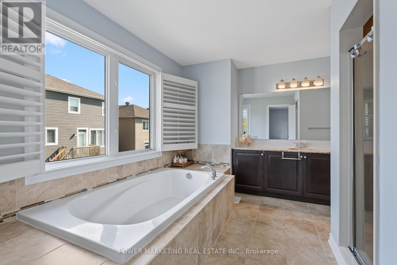 241 RUE DES SOLDATS RIENDEAU STREET - 25