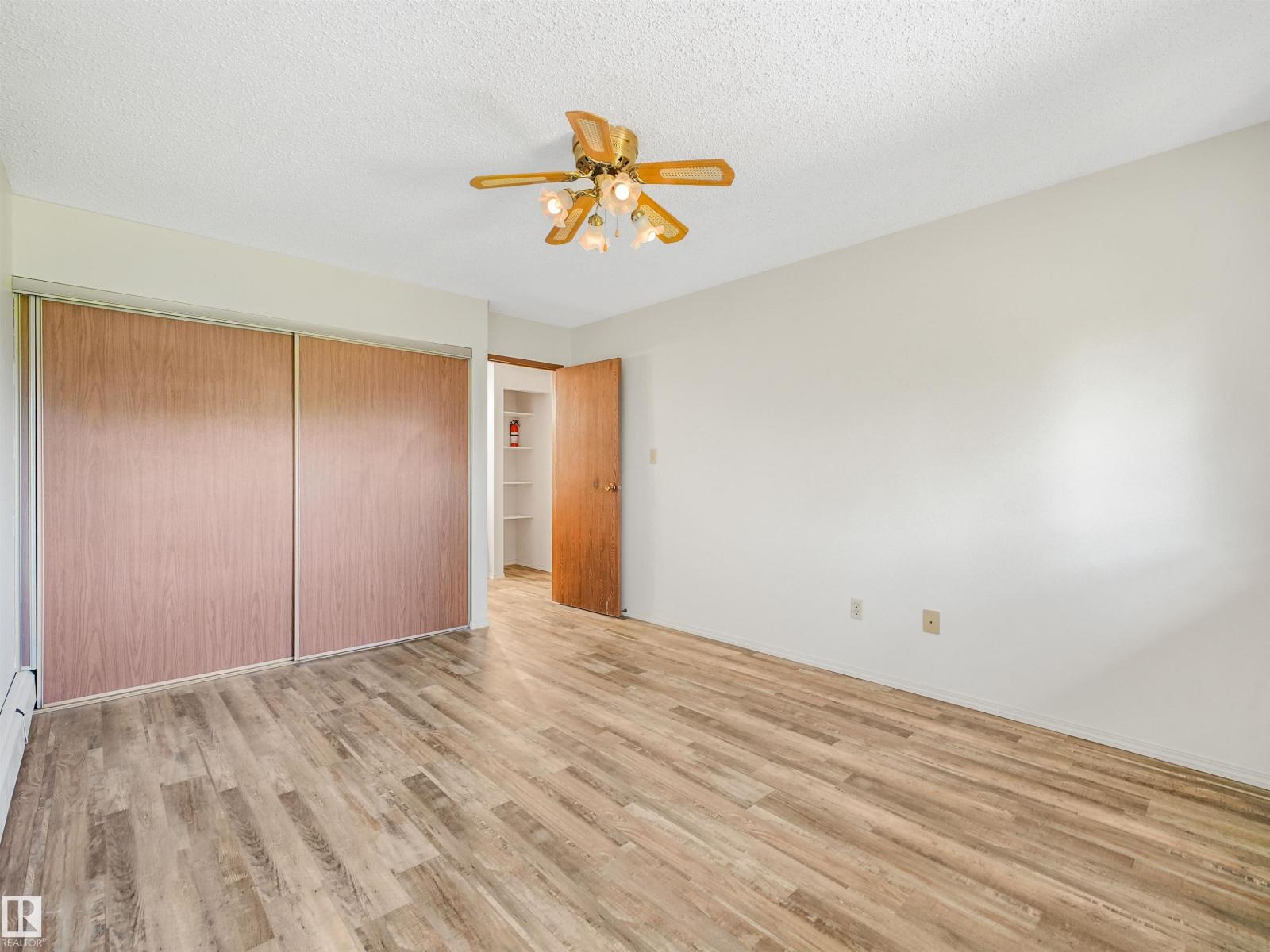 #403 11115 74 ST NW - 21