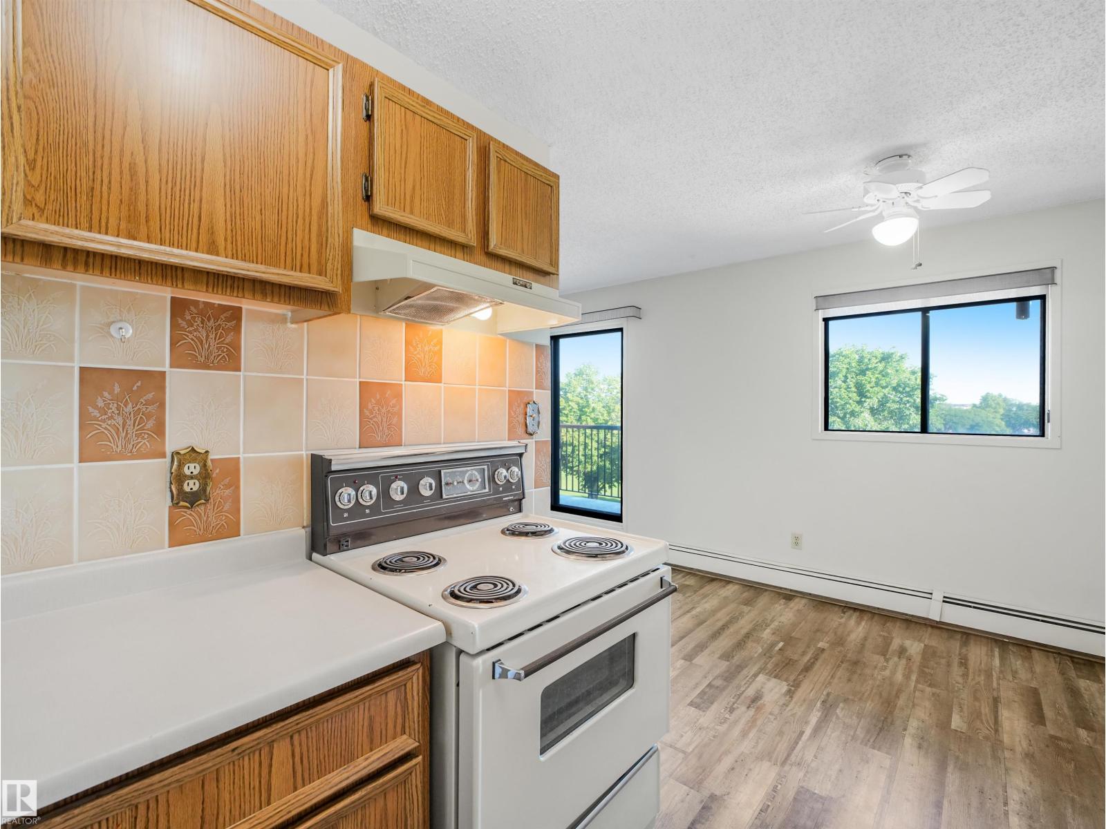 #403 11115 74 ST NW - 27