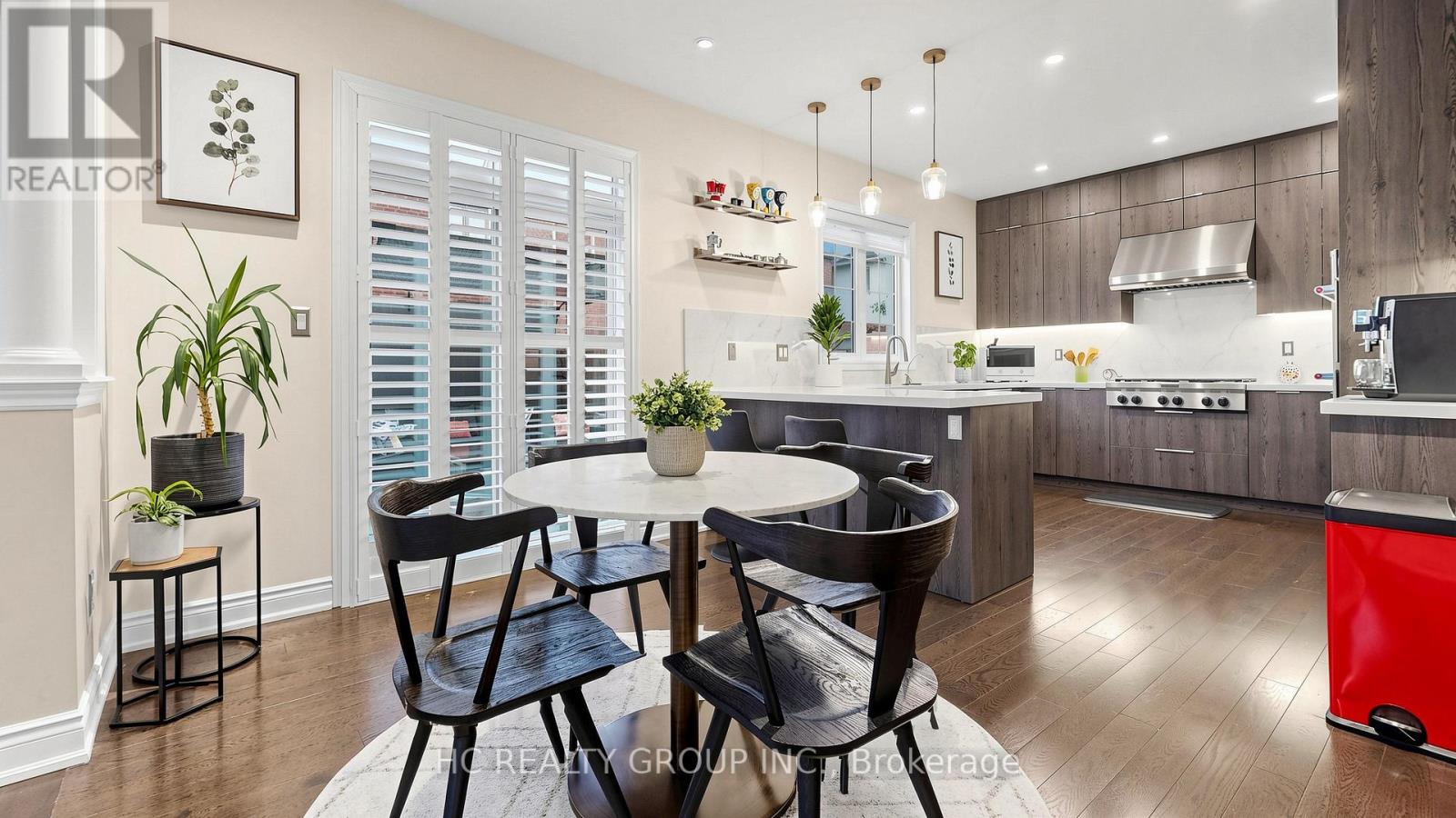 1116 VETERANS WAY - Image 24