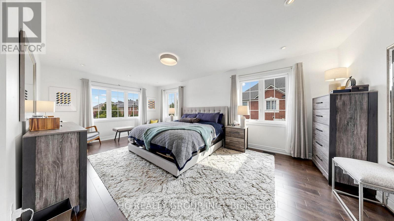 1116 VETERANS WAY - Image 30
