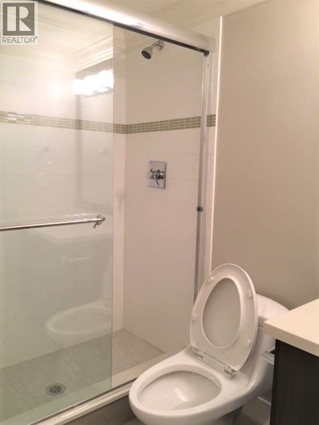 422 6TH STREET, North Vancouver