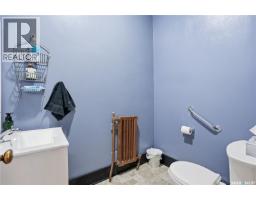 418 Main Street, Gravelbourg, SK S0H1X0 Photo 17