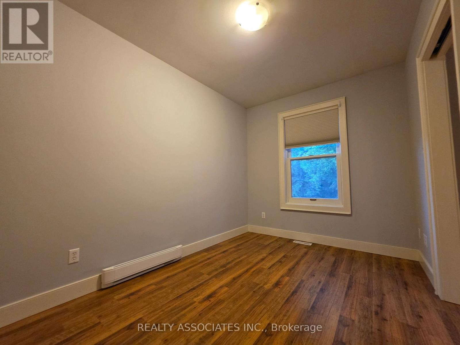 486289 30TH SIDE ROAD - 43