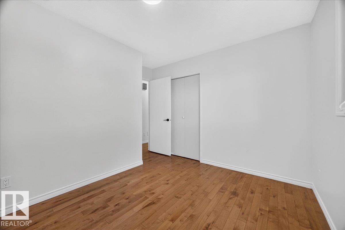 11327 165 AV NW - 28