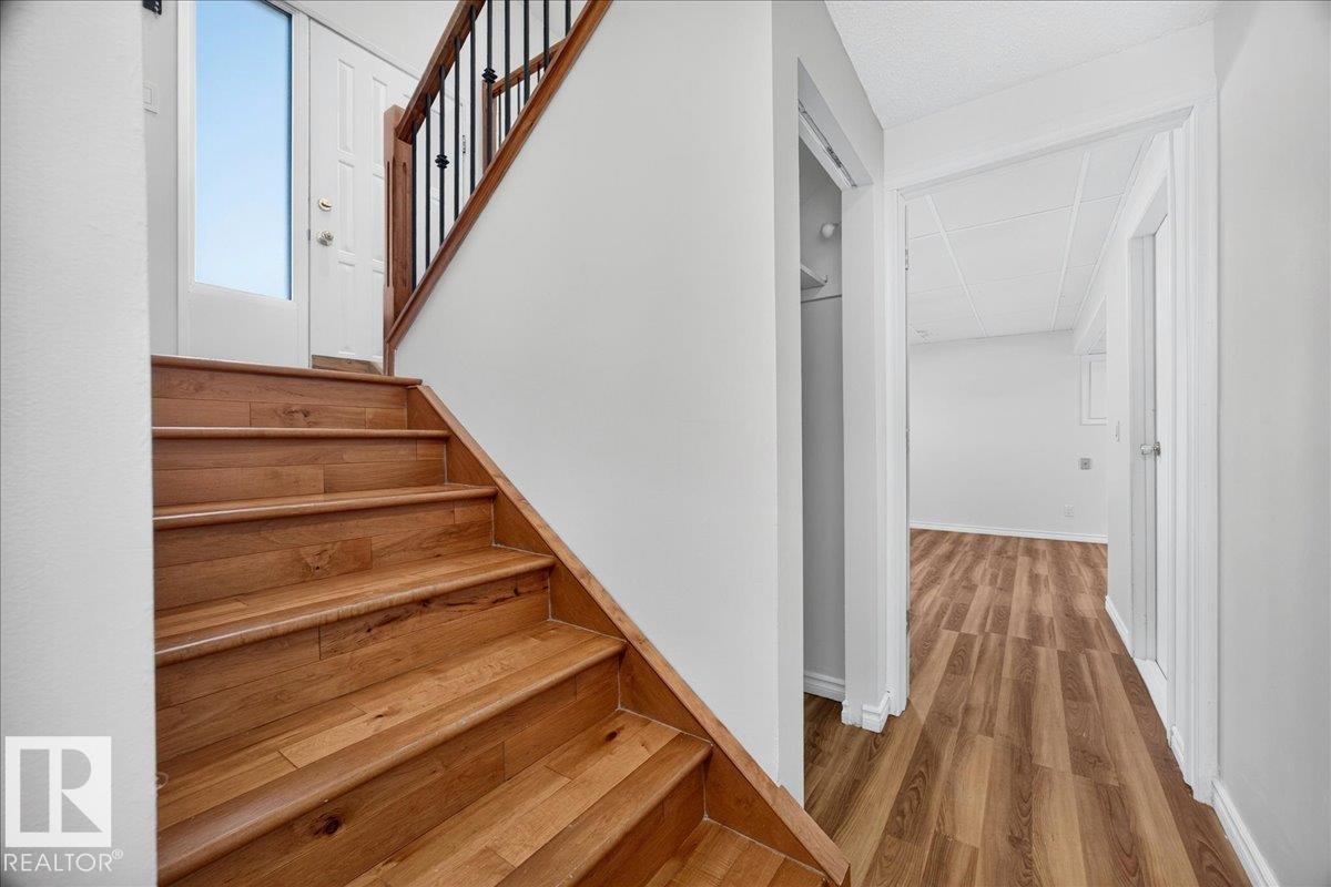 11327 165 AV NW - 29