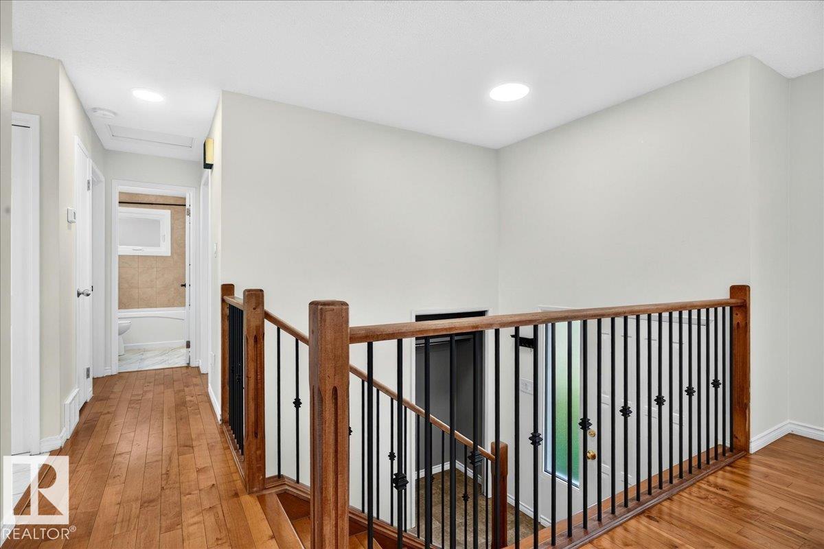 11327 165 AV NW - 5