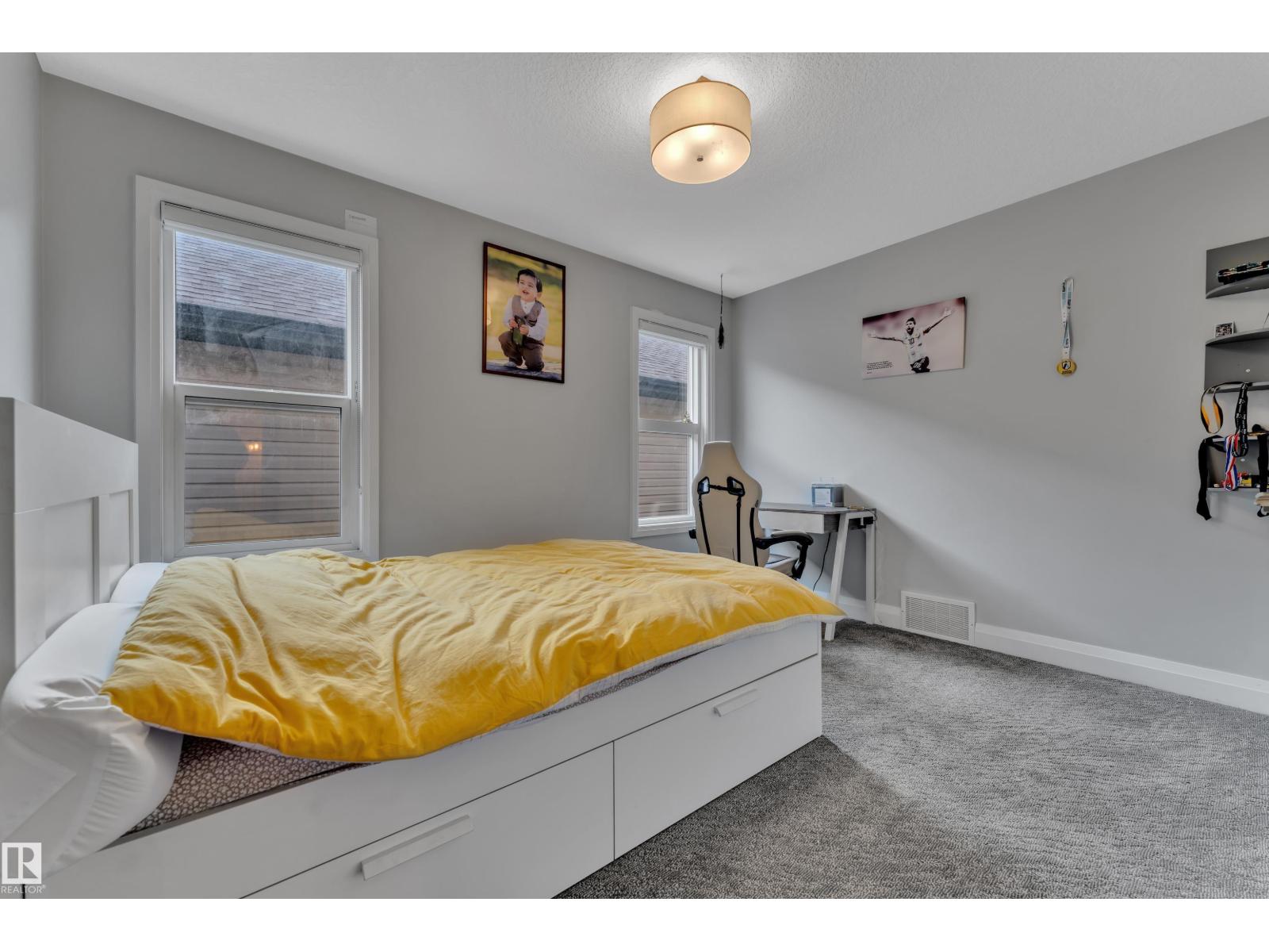 29 SUNLAND WY - 32