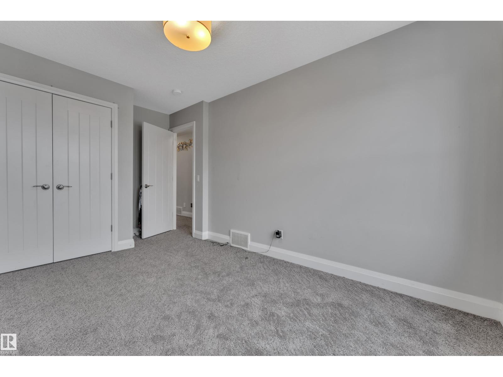 29 SUNLAND WY - 31