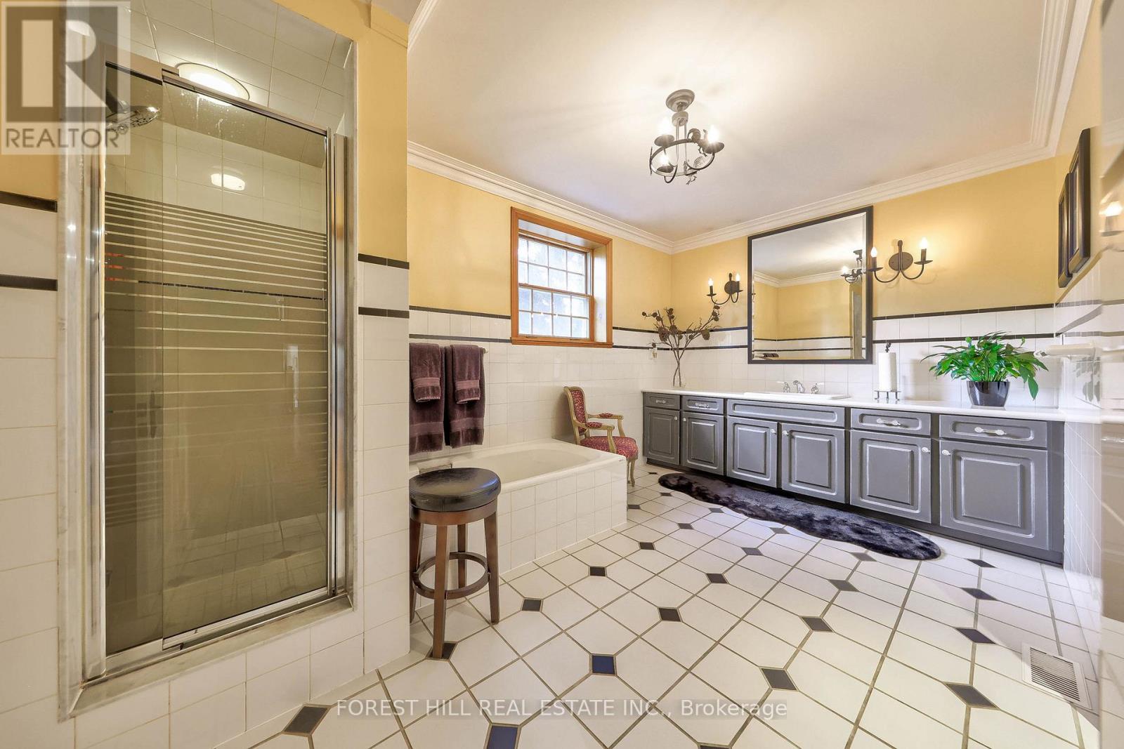 48 GRANGEMILL CRESCENT - 13