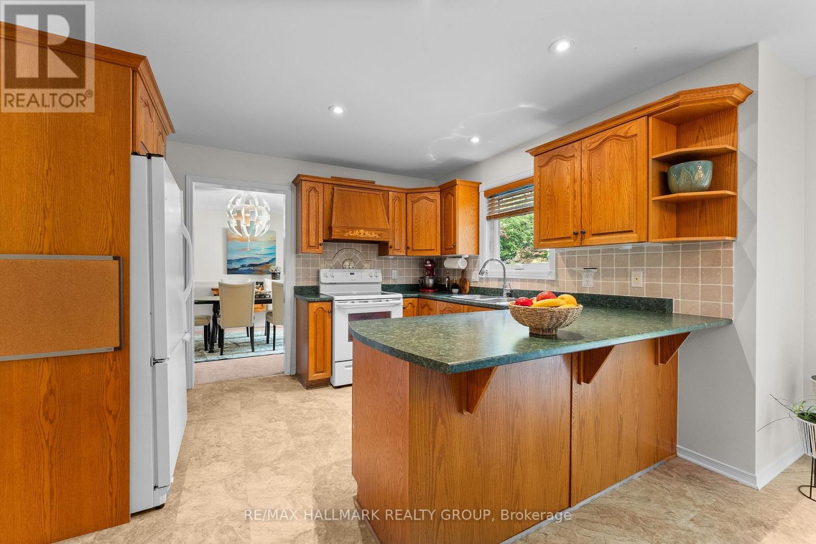 24 WENDELL AVENUE - 19