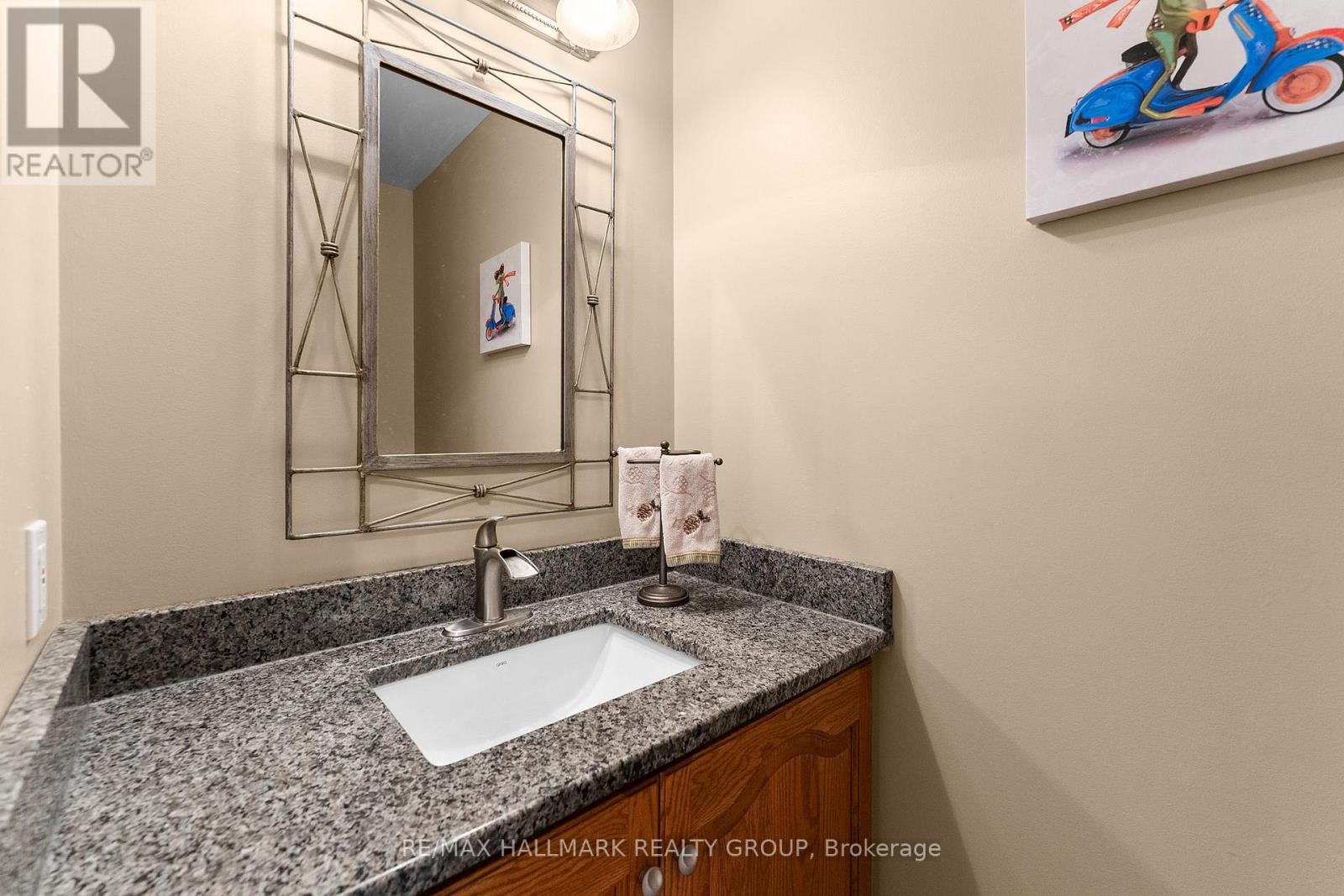 24 WENDELL AVENUE - 27