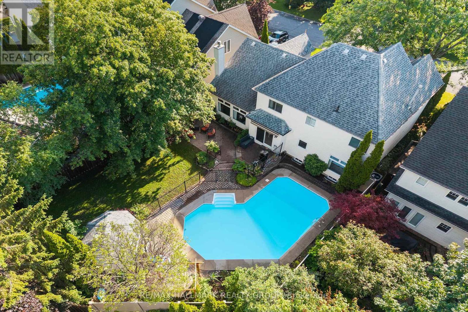 24 WENDELL AVENUE - 3