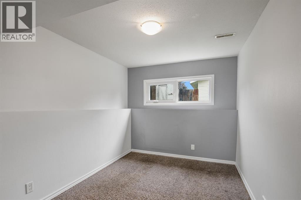 40 Olsen Street — photo 24