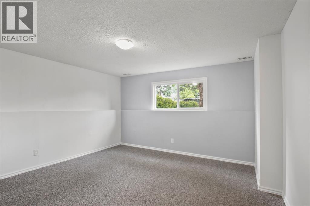 40 Olsen Street — photo 22