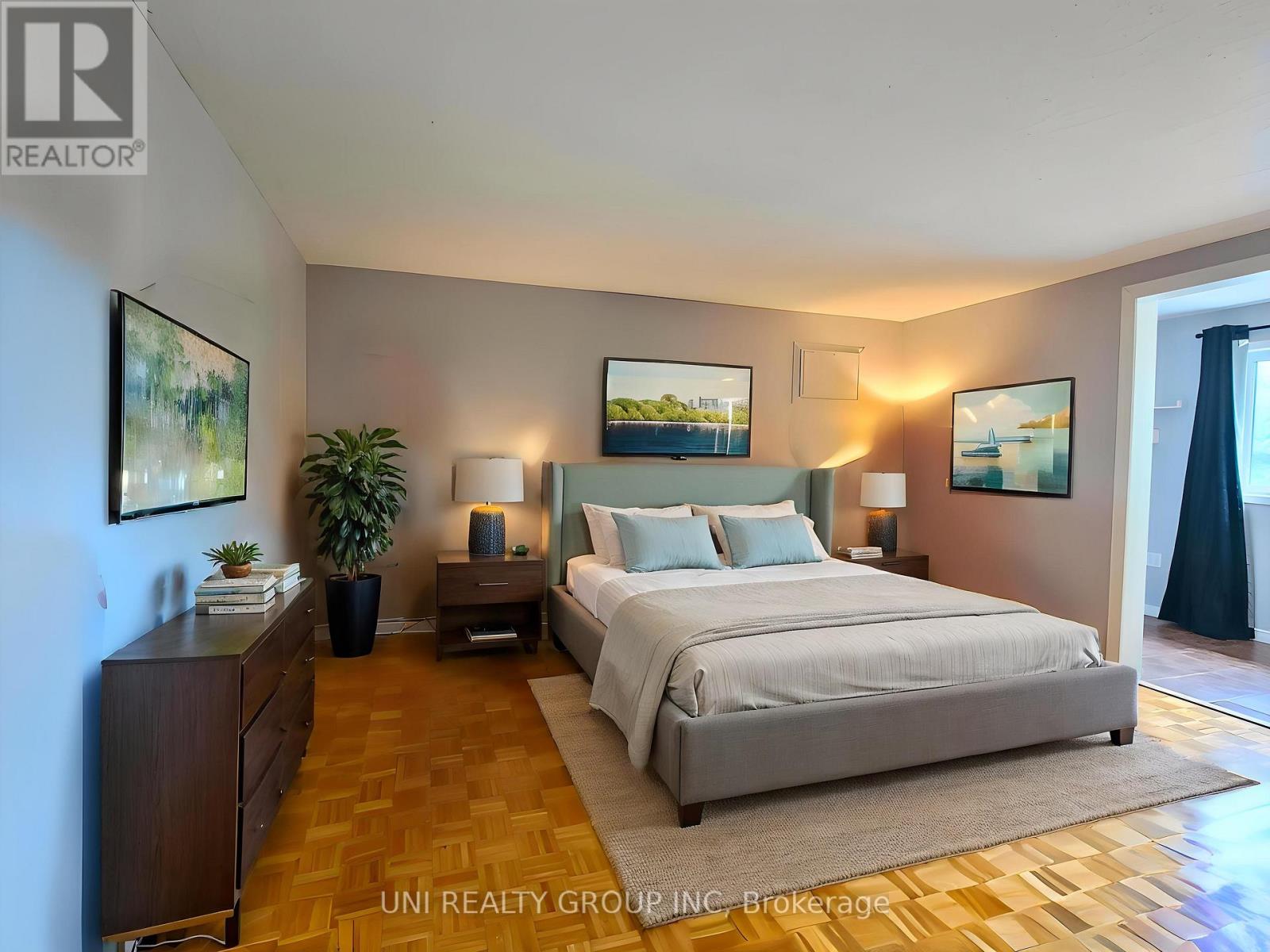 45 GRADY CRESCENT - 12