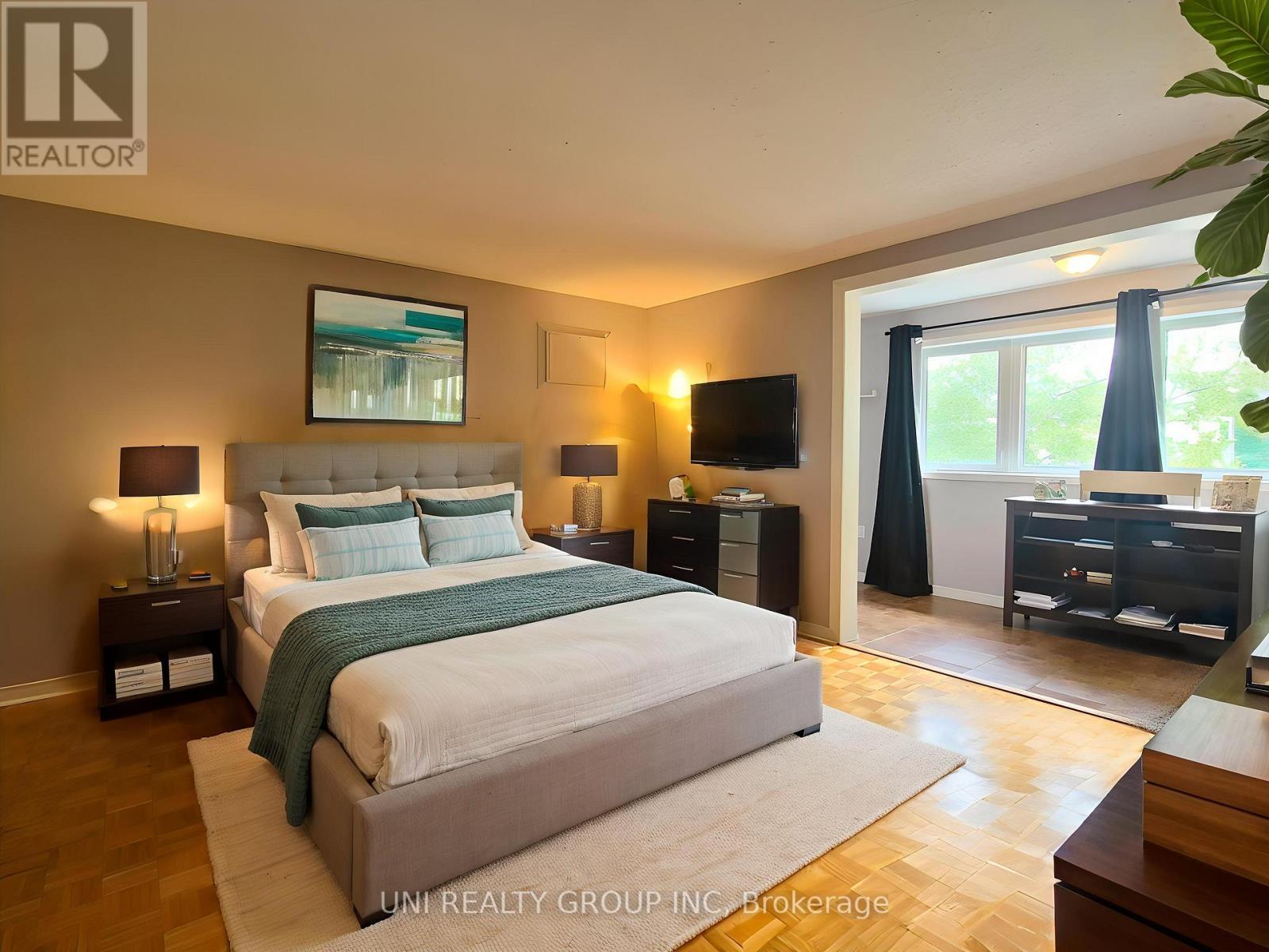 45 GRADY CRESCENT - 14