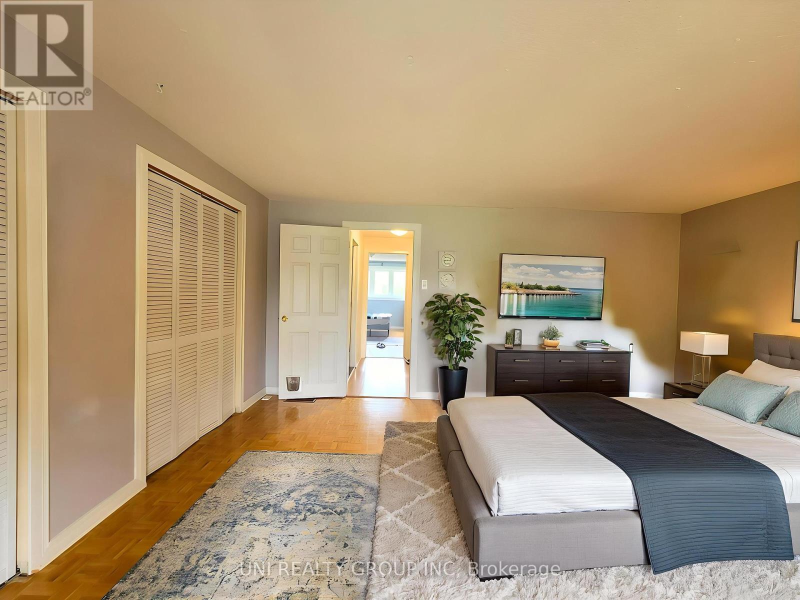 45 GRADY CRESCENT - 17