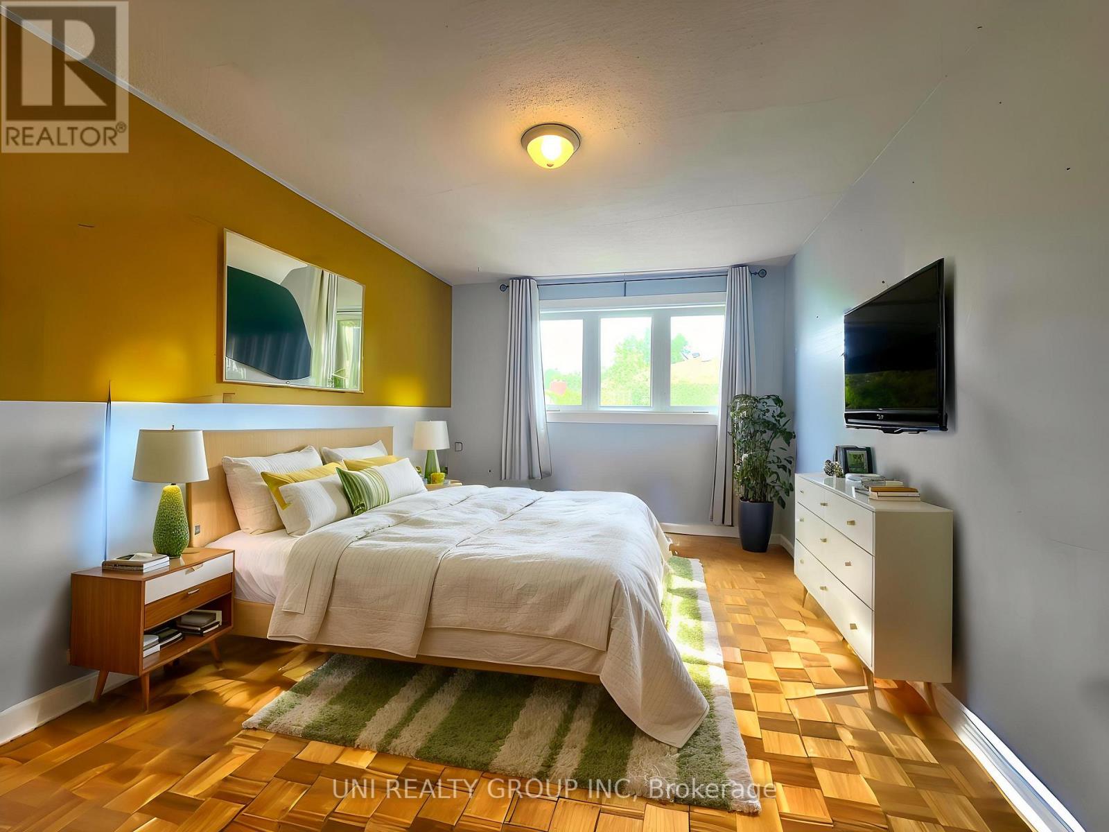 45 GRADY CRESCENT - 22
