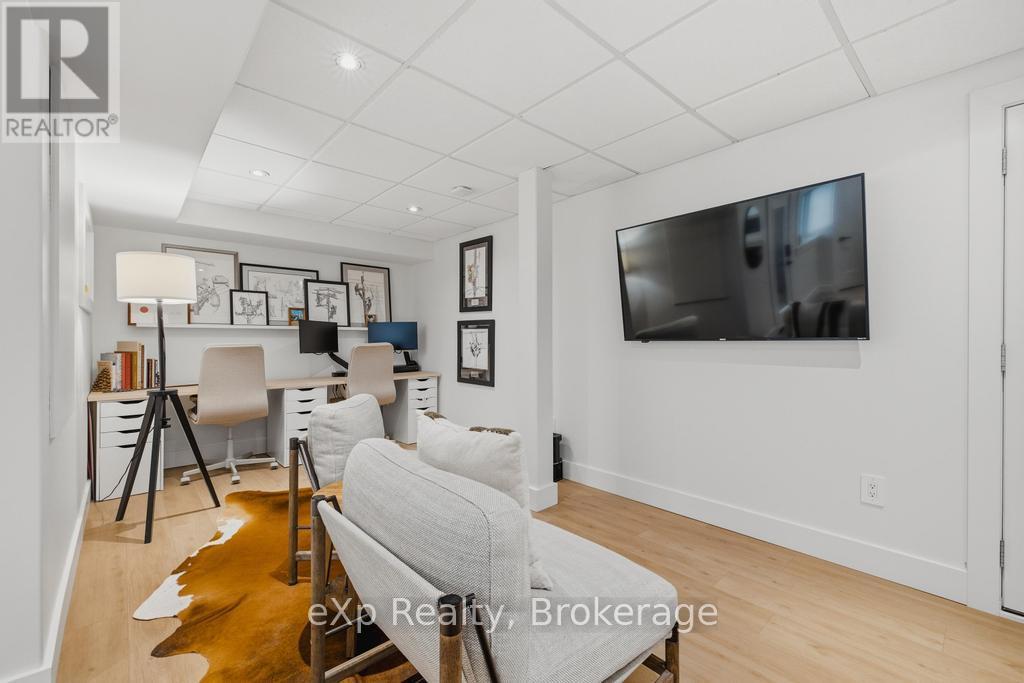40481 HOWICK-TURNBERRY ROAD - 33