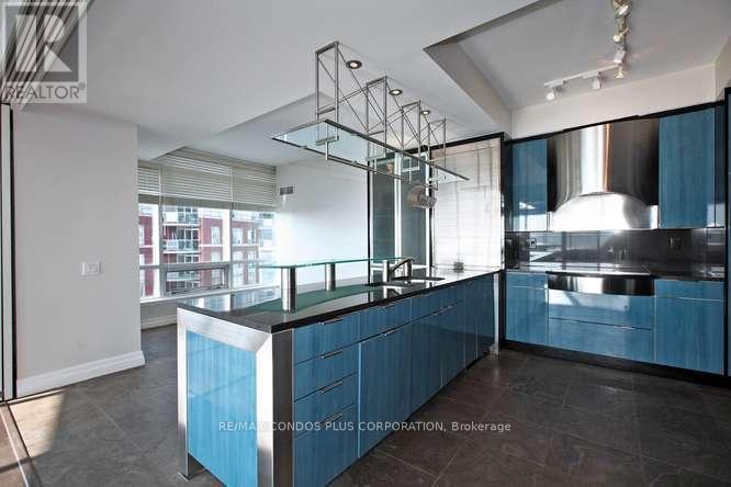 #902W 500 QUEENS QUAY W. - 20
