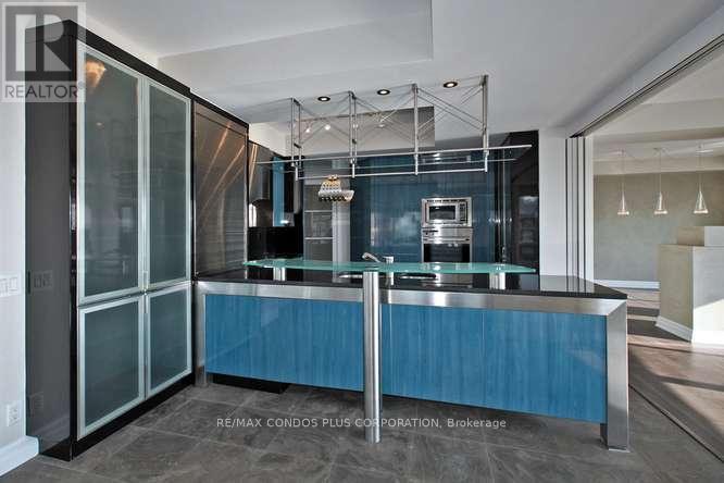 #902W 500 QUEENS QUAY W. - 21