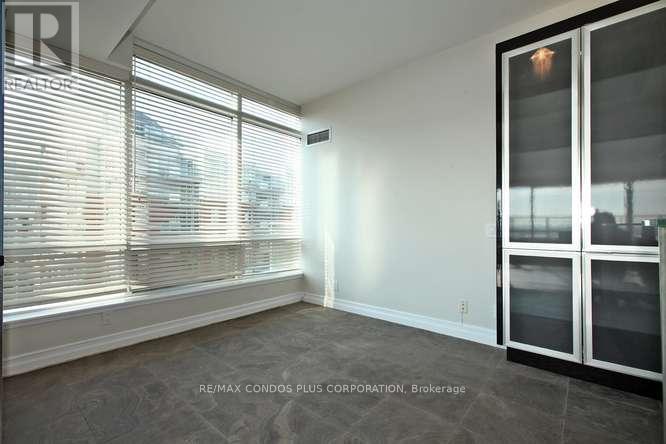 #902W 500 QUEENS QUAY W. - 23