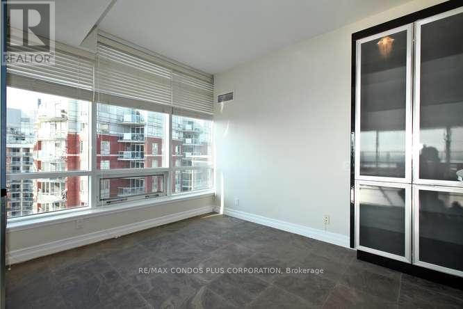 #902W 500 QUEENS QUAY W. - 24