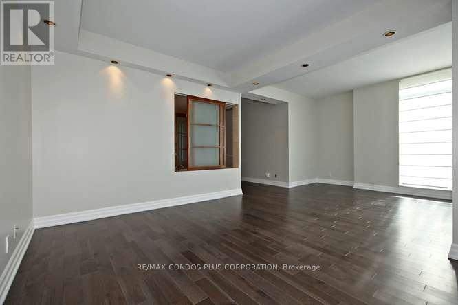 #902W 500 QUEENS QUAY W. - 29