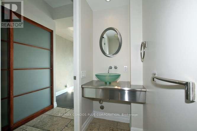 #902W 500 QUEENS QUAY W. - 46
