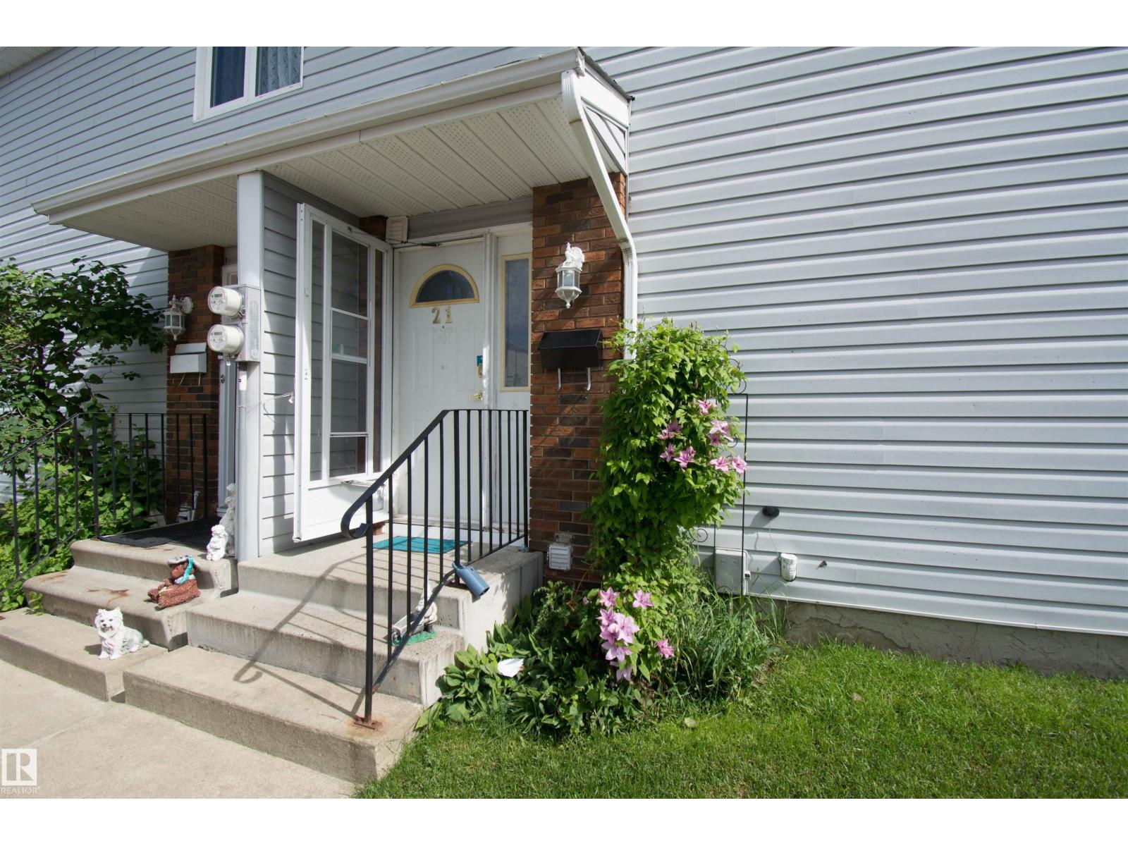 21 Amberly CO NW - 11