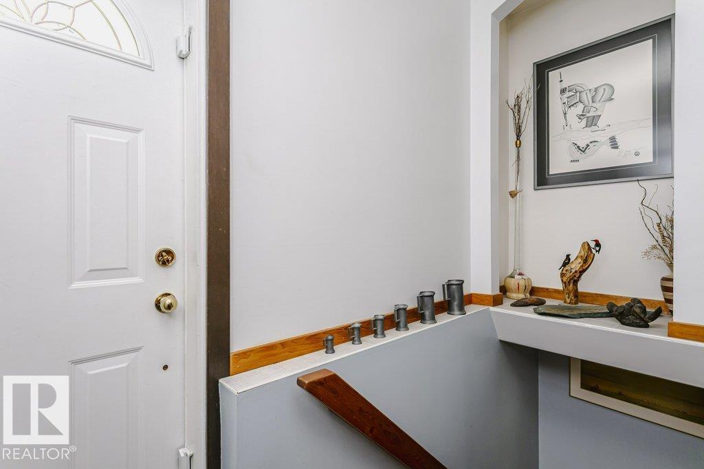 15634 81 AV NW - 21