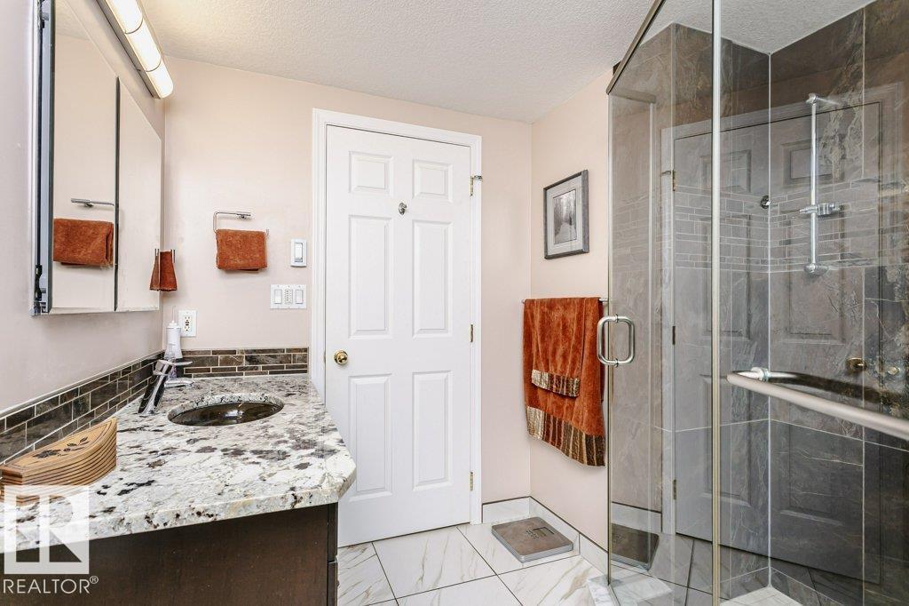 15634 81 AV NW - 30