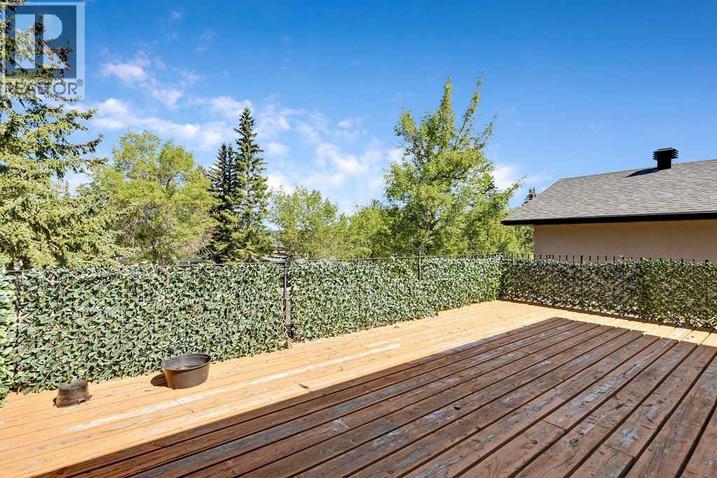 2415 Chicoutimi Drive NW — photo 18