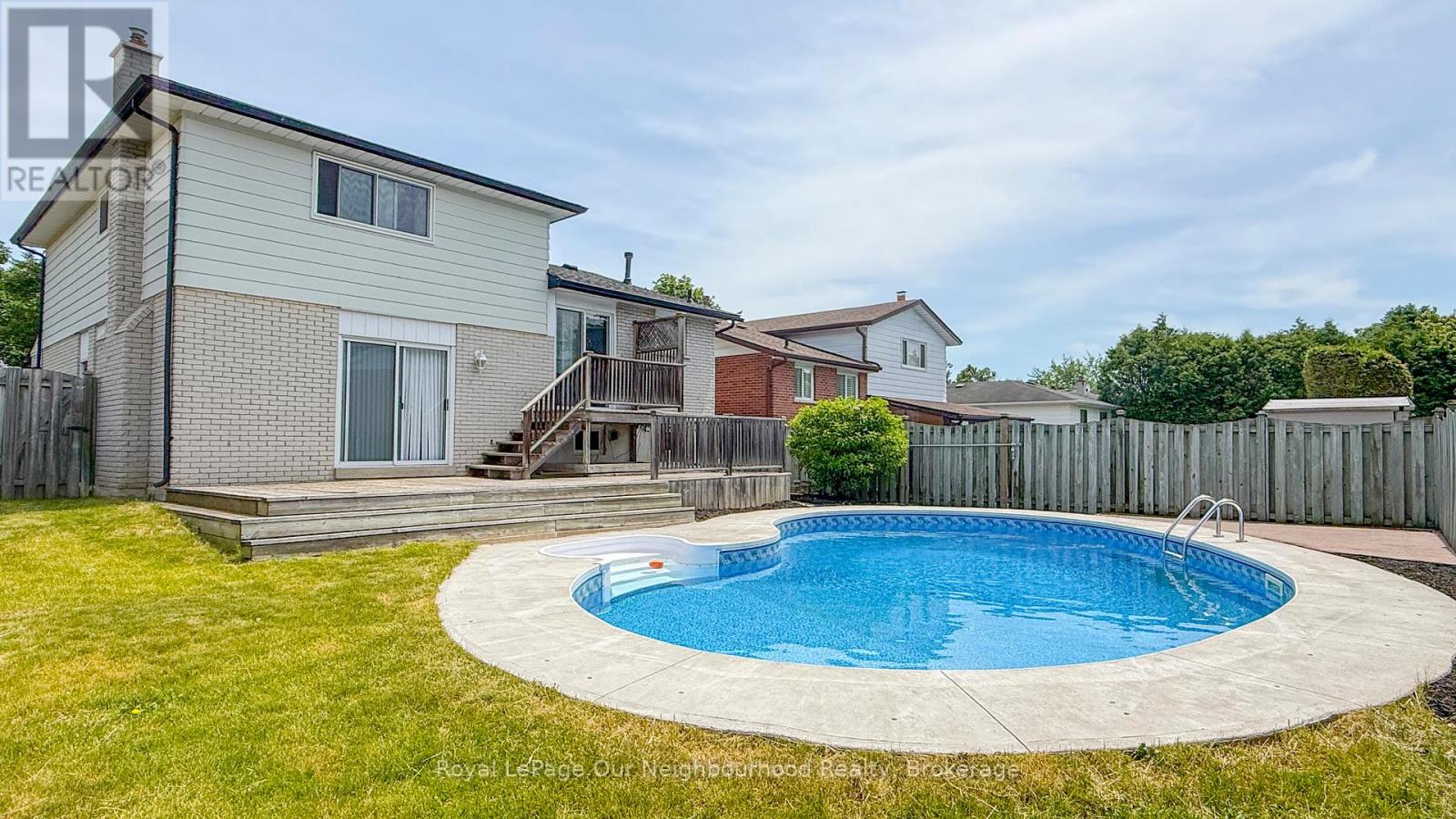 708 WAVERLY STREET N - 23