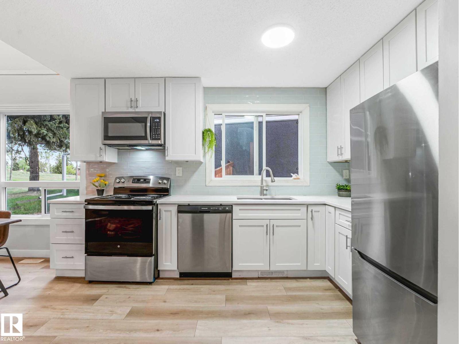 550 LAKEWOOD RD N NW - 1