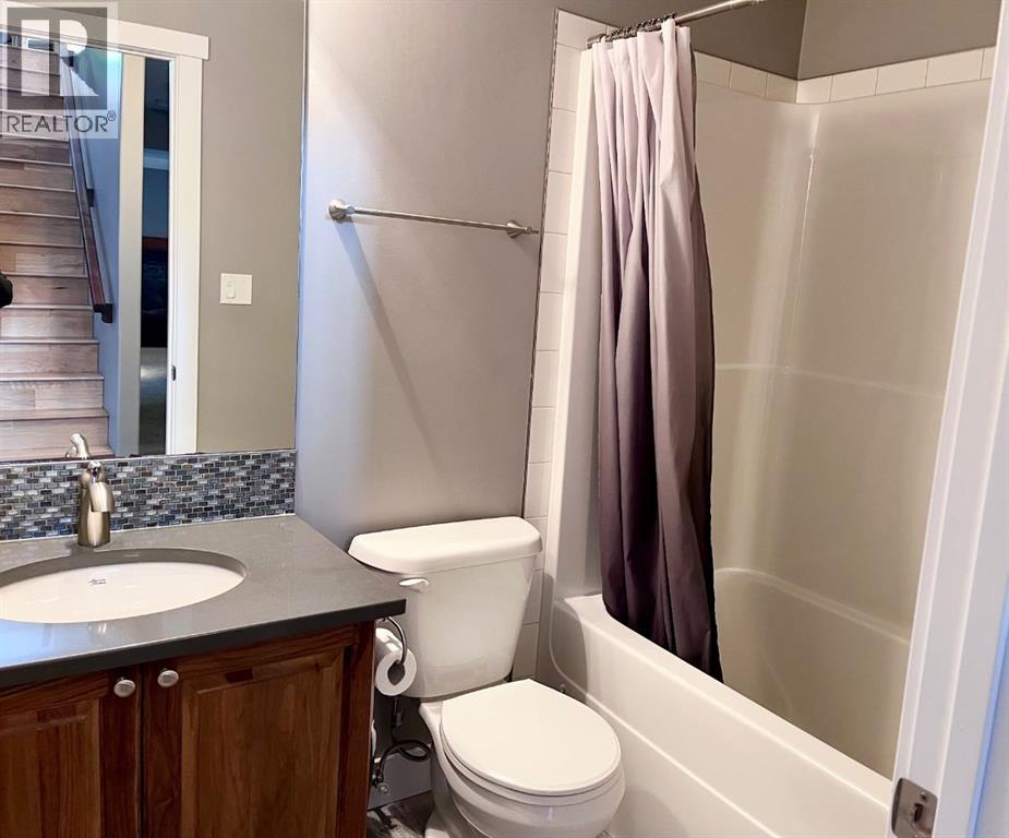 1093 Mackenny Street - Image 31