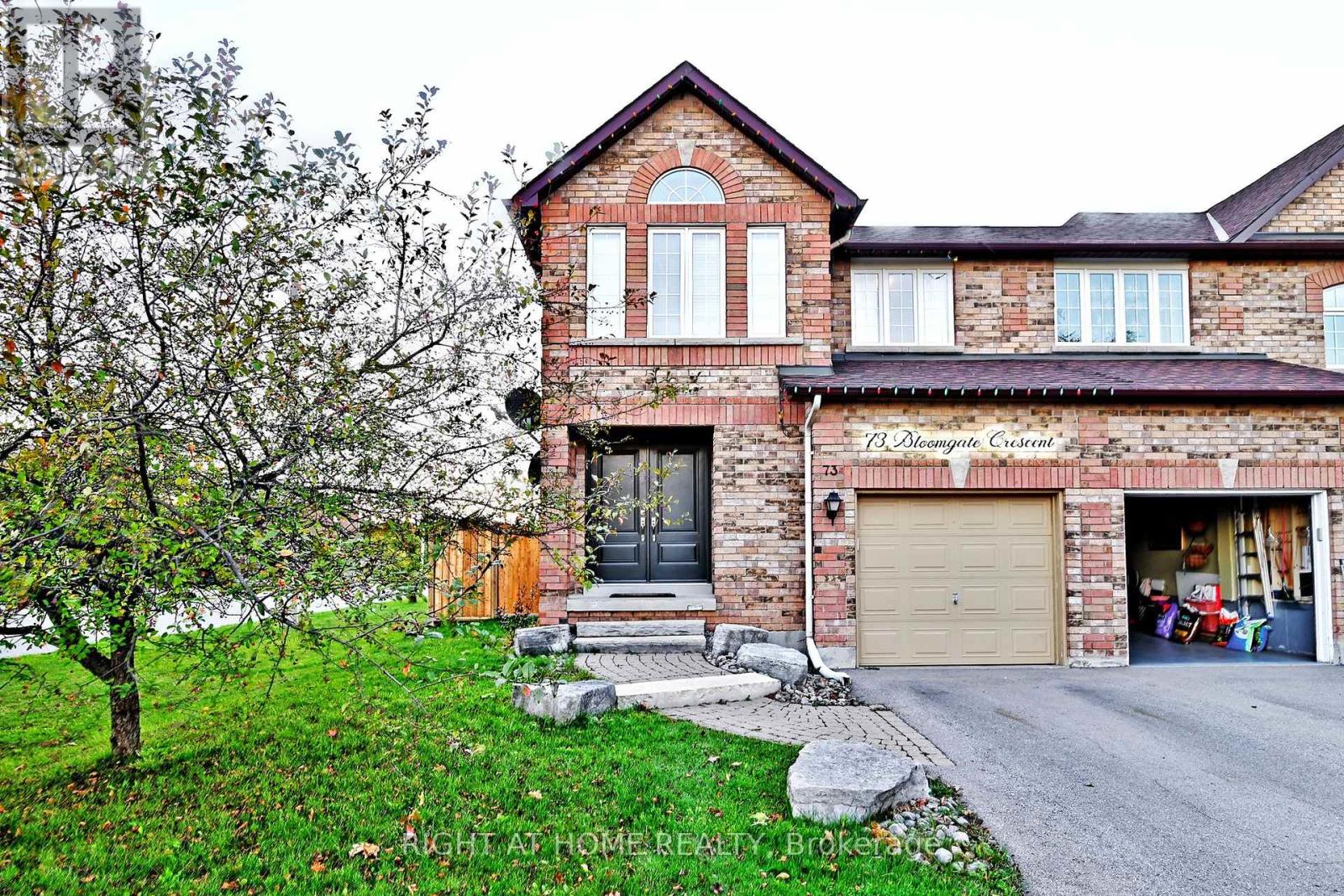 73 BLOOMGATE CRESCENT - 1