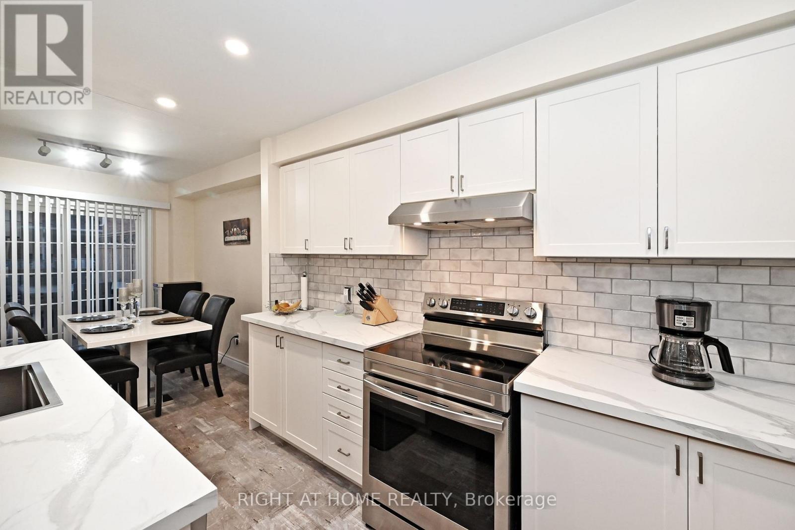 73 BLOOMGATE CRESCENT - 18