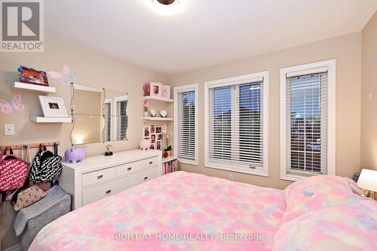 73 BLOOMGATE CRESCENT - 36