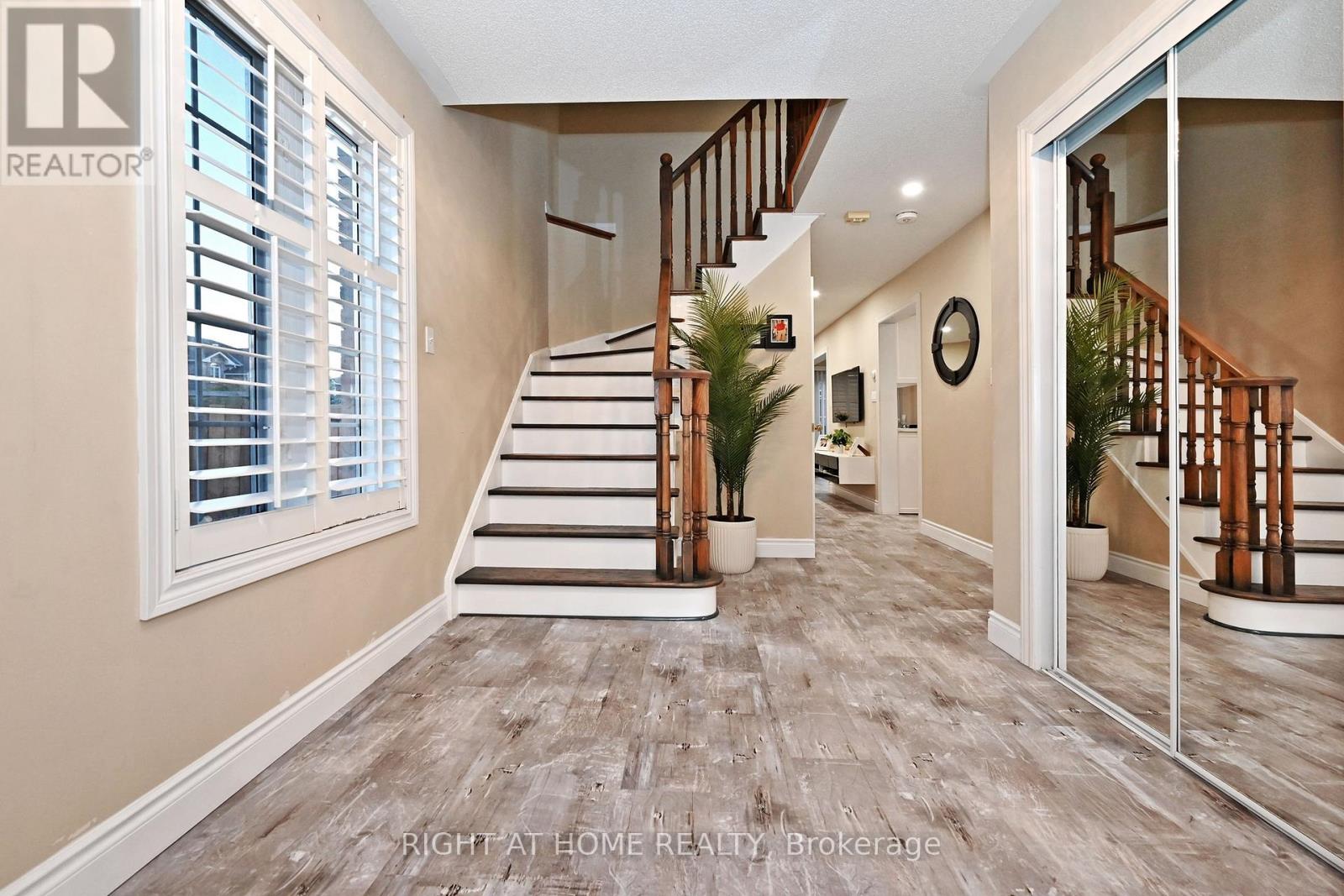 73 BLOOMGATE CRESCENT - 6