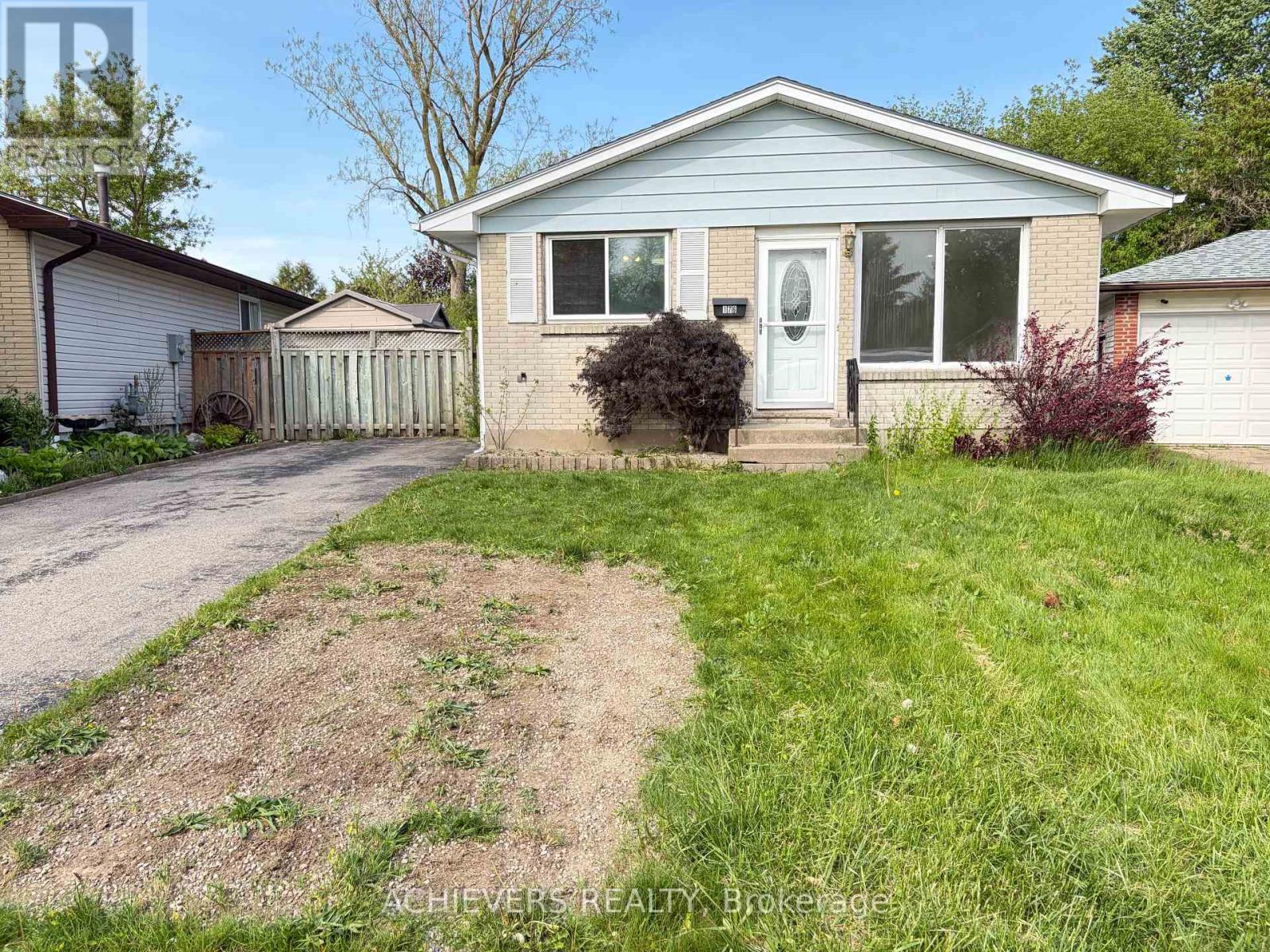 176 CULVER CRESCENT - 1