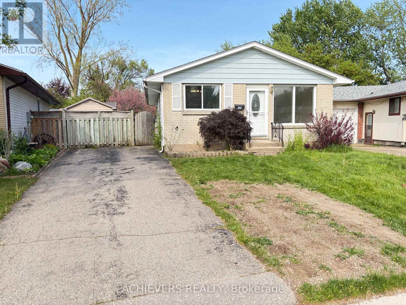 176 CULVER CRESCENT - 2