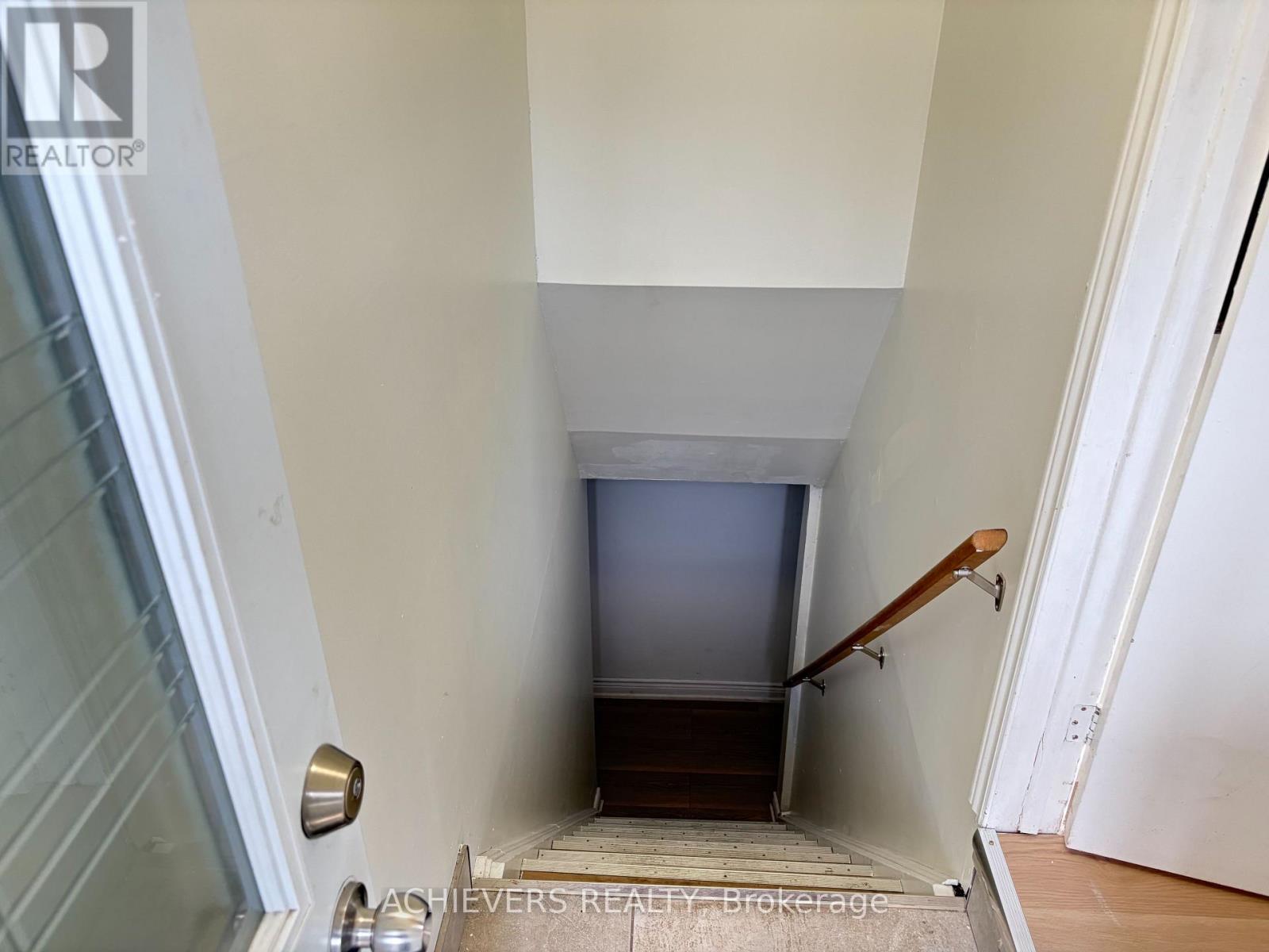 176 CULVER CRESCENT - 20