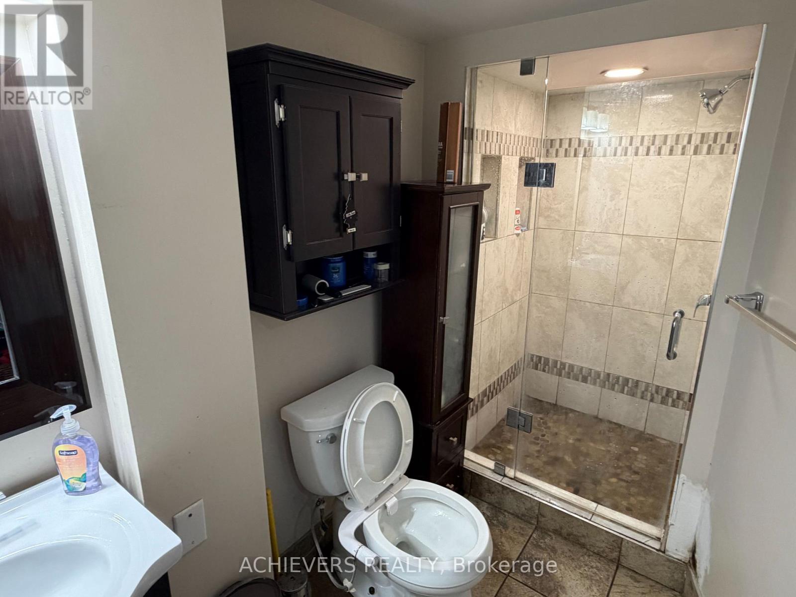 176 CULVER CRESCENT - 31